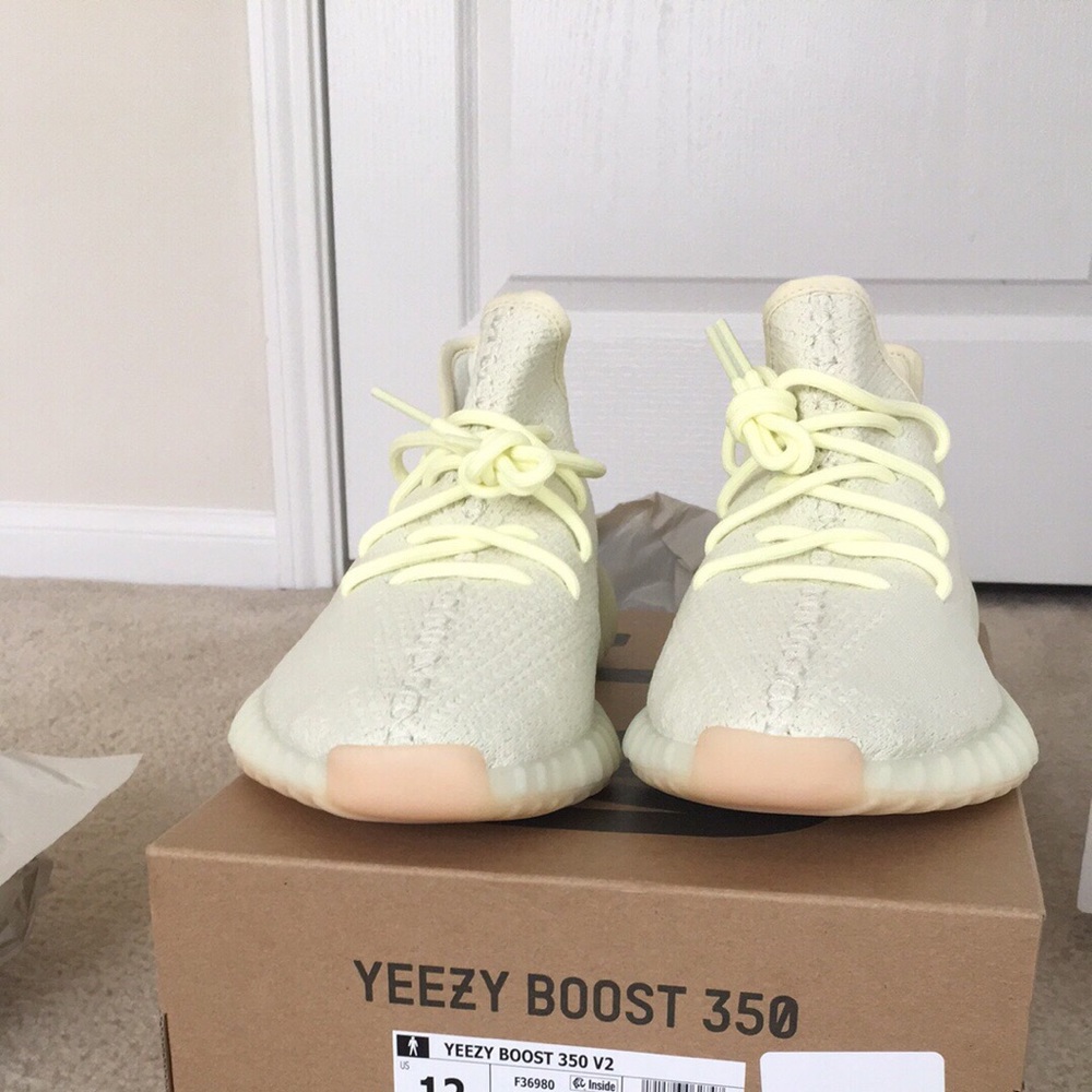 Yeezy v2 350 “ butter “
